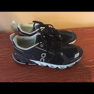 On Brand Running Shoes Cloudflyer, Women’s Size 7